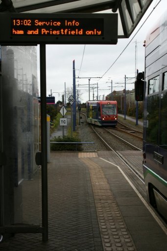 Midland Metro tram 08 at Priestfield stop
