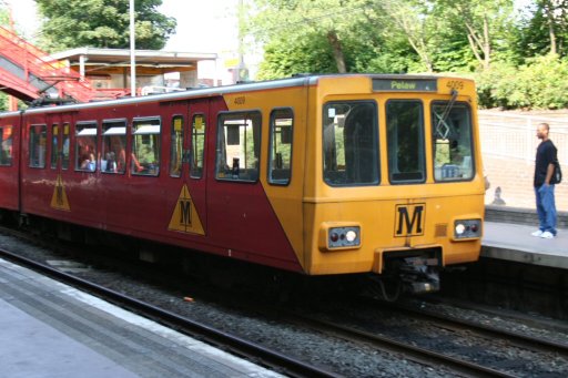 Tyne and Wear Metro unit 4009 at South Gosforth station